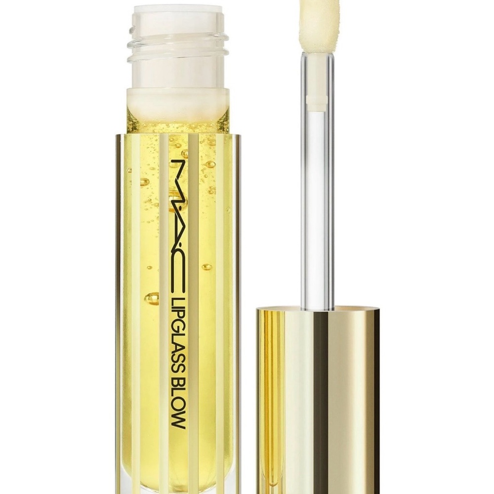 MAC Lipglass Blow